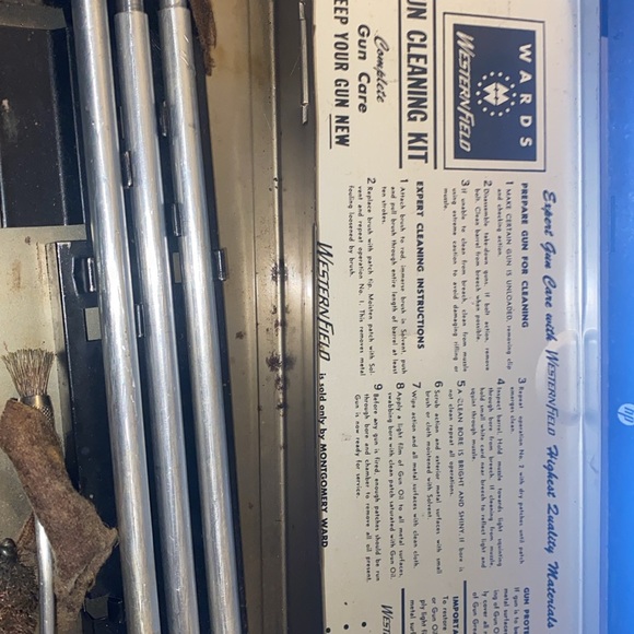 Vintage wards western field gun cleaning kit original metal box - Picture 2 of 3